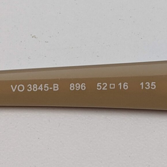 🕶️Vogue VO3845-B 896 Eyeglasses 52/16 135 /KAI210🕶️ - Picture 3 of 6